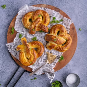 Homemade Giant German Soft Pretzels