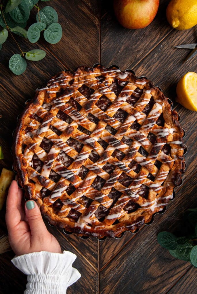 whole baked drunken apple pie with all-butter blender pie crust