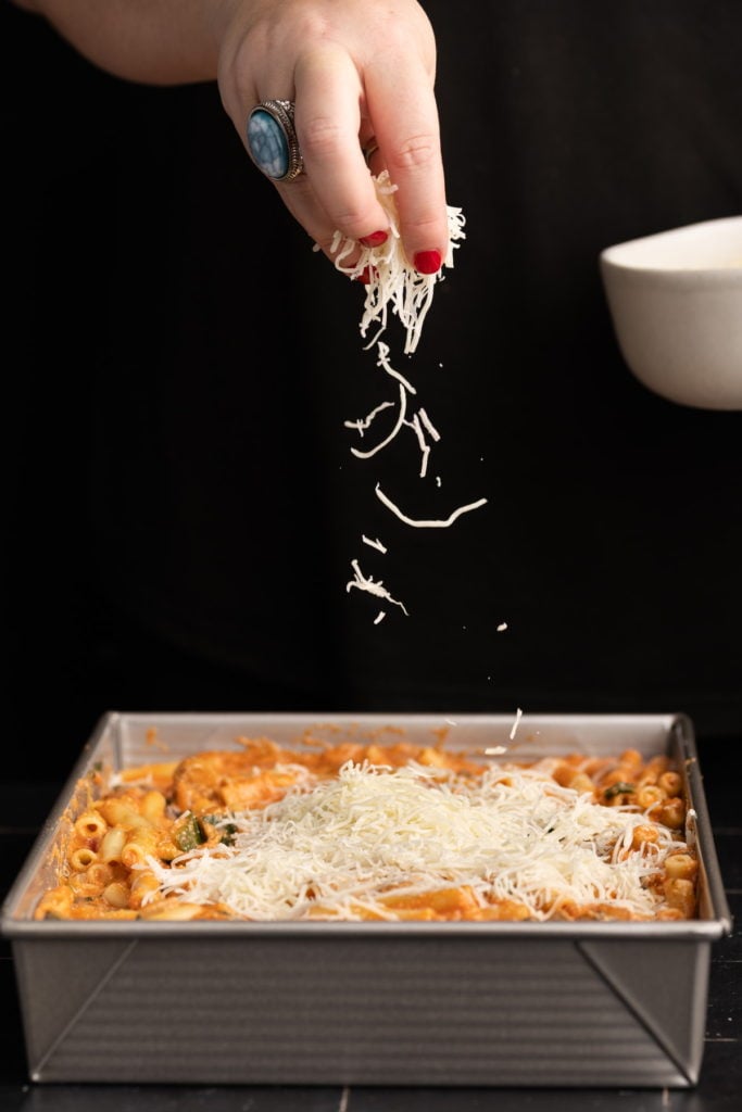 adding layer of cheese on top of ziti