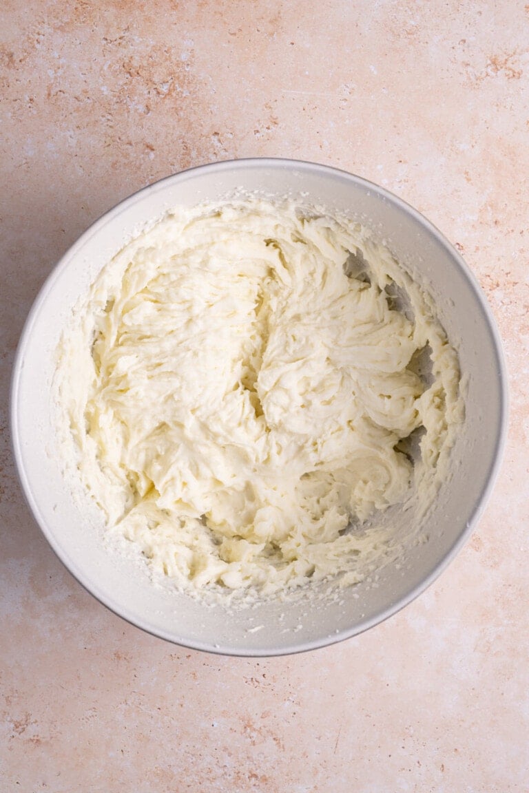 Light and airy whipped mashed potatoes