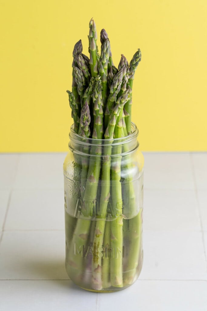 How to store fresh asparagus to make it last longest