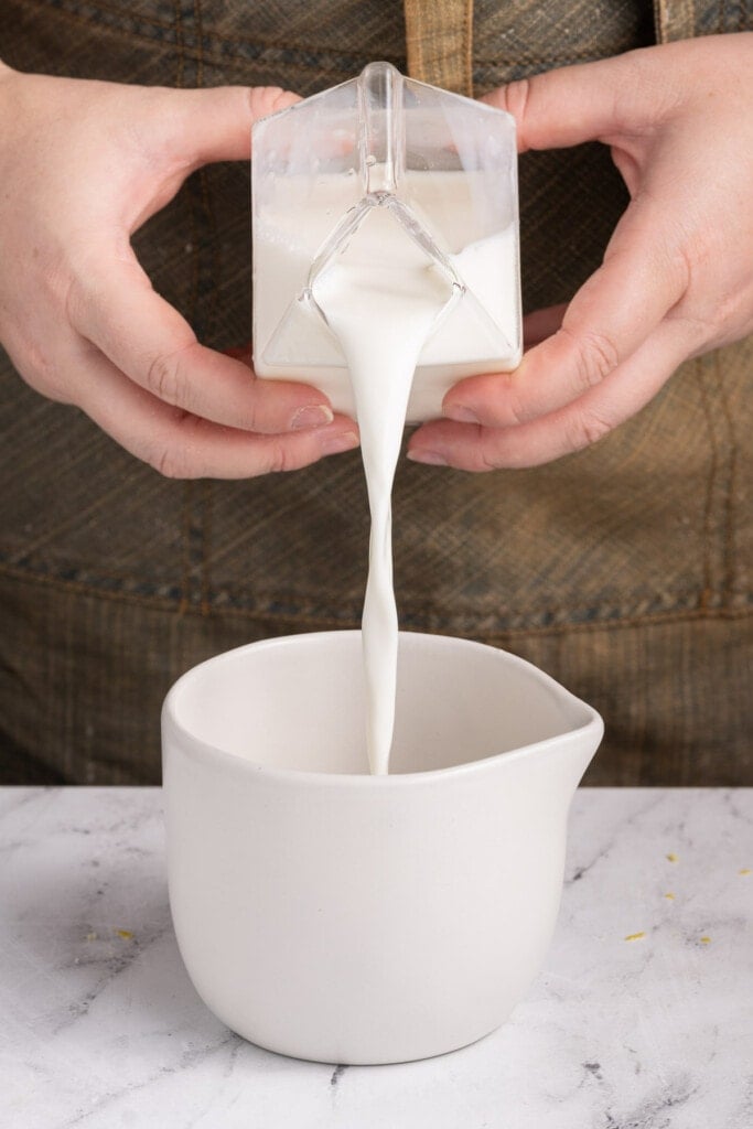 Making acidified buttermilk for fluffy pancakes