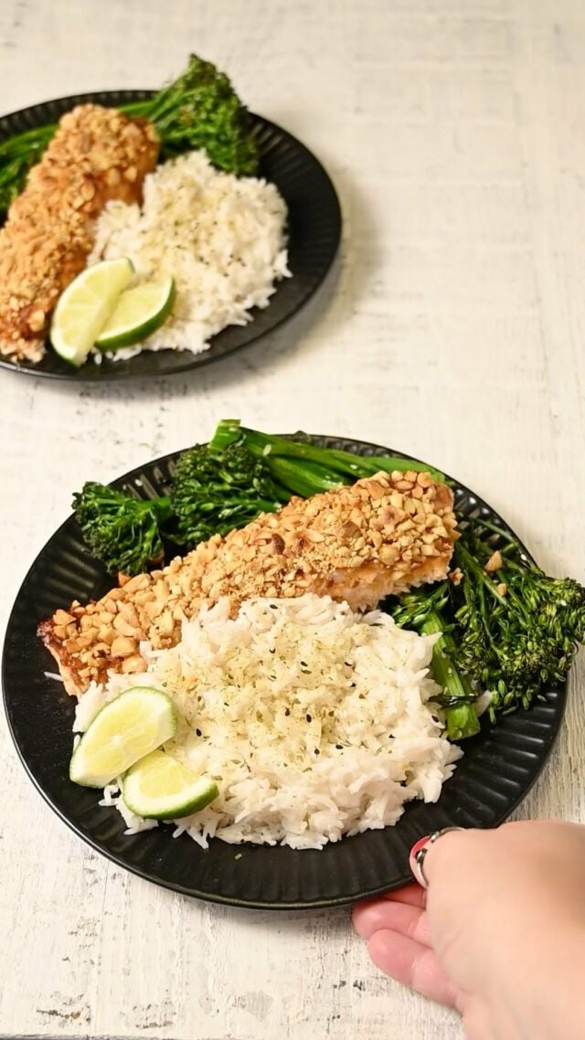 June is Alzheimer’s & Brain Health Month, so I teamed up with @peanutinstitute to bring you a super delicious and brain healthy meal with this Peanut Crusted Salmon!  Did you know that there are specific foods that are beneficial to the brain? Well, nuts and salmon are two of them! Peanuts and peanut butter are packed with 19 vitamins and minerals (including niacin and Vitamin E!), plus they’re affordable and downright delicious. This peanut crusted salmon is beautifully balanced between nutty, salty, sweet, and a little spicy, with a crunchy peanut exterior. Grab the full recipe in the caption and follow @peanutinstitute for nutrition news!  #Peanuts #PeanutButter #PeanutFacts #PeanutHealth #Superfood #HealthyFoods
#GoodforEveryBody #BrainHealth

Peanut Crusted Salmon
-10 ounces salmon
- ½ cup lightly salted dry roasted peanuts
-1 tablespoon smooth peanut butter
-1 tablespoon lime juice
-1 teaspoon honey
-1 tablespoon Sriracha or similar
-1 teaspoon soy sauce

Method
-Preheat your oven to 425°F and roughly chop your peanuts and set aside.
-In a bowl, mix together the peanut butter, lime juice, honey, Sriracha, and soy sauce to make your marinade.
-Blot your salmon dry with a paper towel (consider bamboo paper towels for a more sustainable option). Place the dried salmon, skin down, in a small-medium baking dish and set aside.
-Use a spoon or pastry brush to spread an even layer of the marinade on top of the salmon.
-Use clean hands to press the chopped peanuts onto the marinated salmon in an even layer.
-Cover your baking dish completely with aluminum foil and bake at 425°F for 10 minutes.
-Then, remove the tin foil and bake for 10-15 more minutes, until the internal temperature of the salmon reaches 125°F. Enjoy hot! I served mine with roasted broccolini and coconut rice.